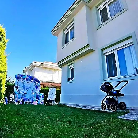Szálloda Family Friend Poolbbq 3b1 Alacati Çeşme