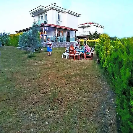Szálloda Family Friend Poolbbq 3b1 Alacati Çeşme