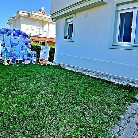 Szálloda Family Friend Poolbbq 3b1 Alacati 3*